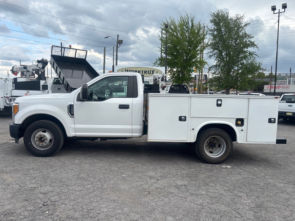 2017 Ford F-350 Image 2