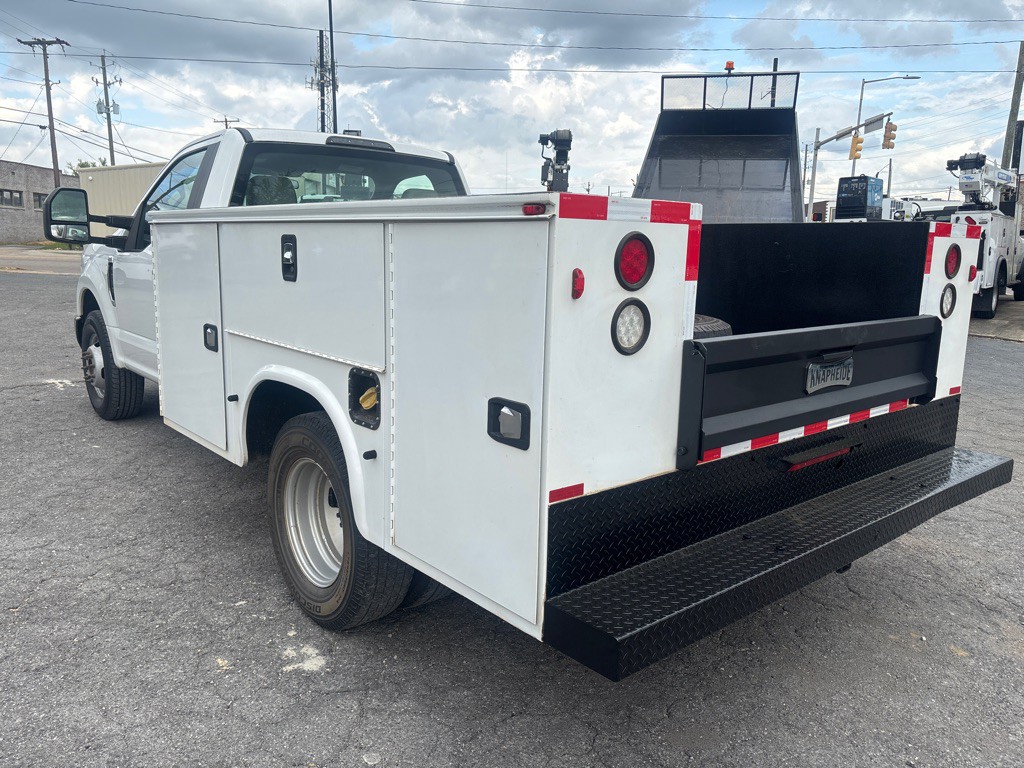 2017 Ford F-350 Image 3