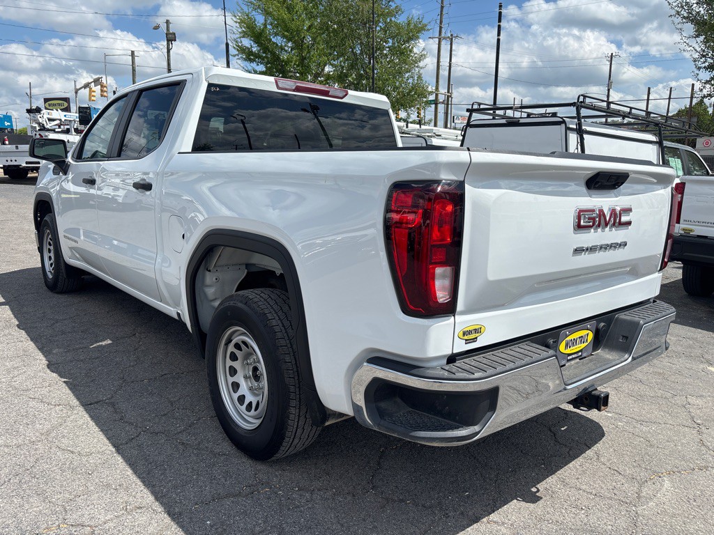 2024 GMC Sierra Image 3