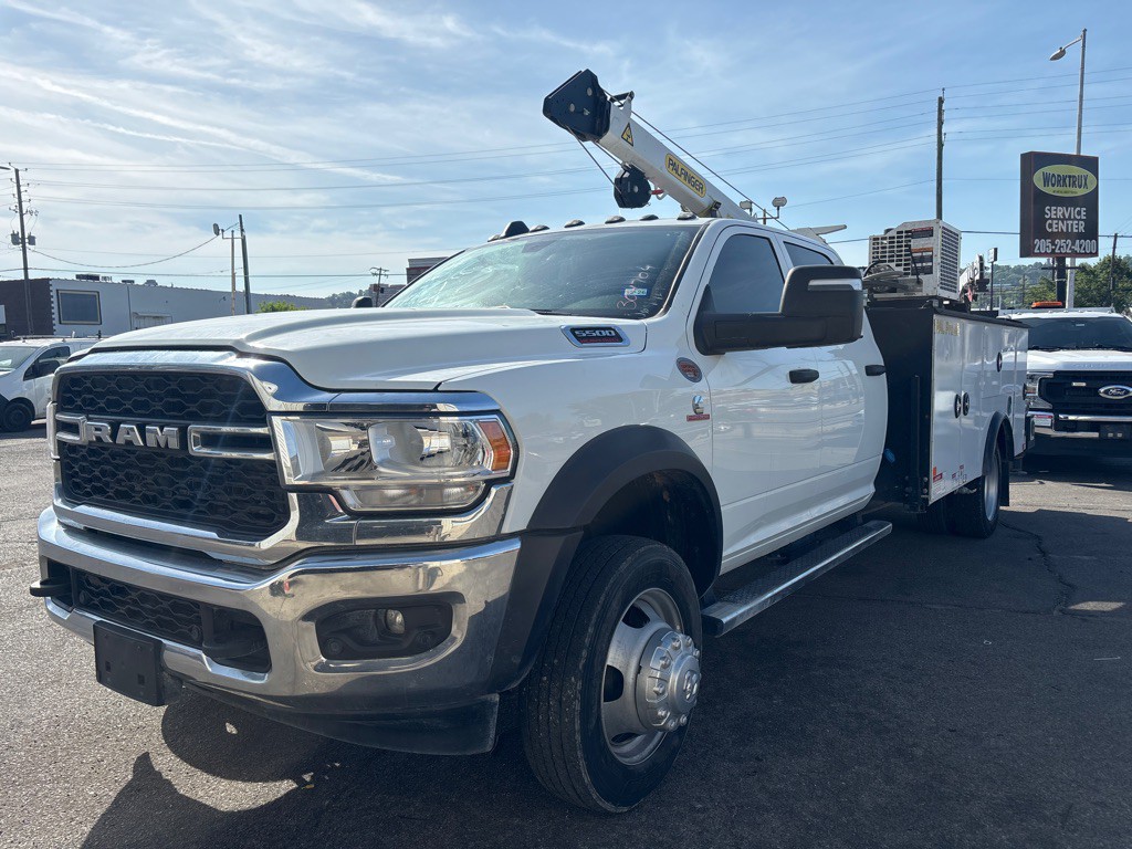 2024 RAM 5500 Image 4
