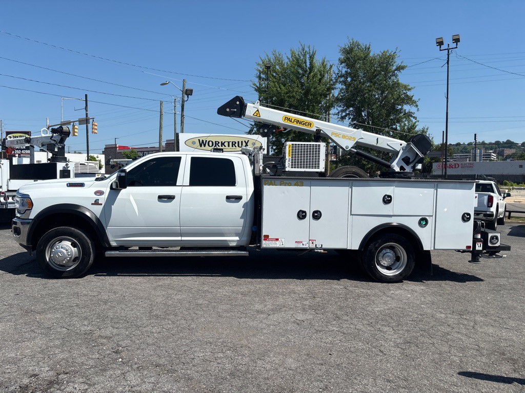 2024 RAM 5500 Image 10