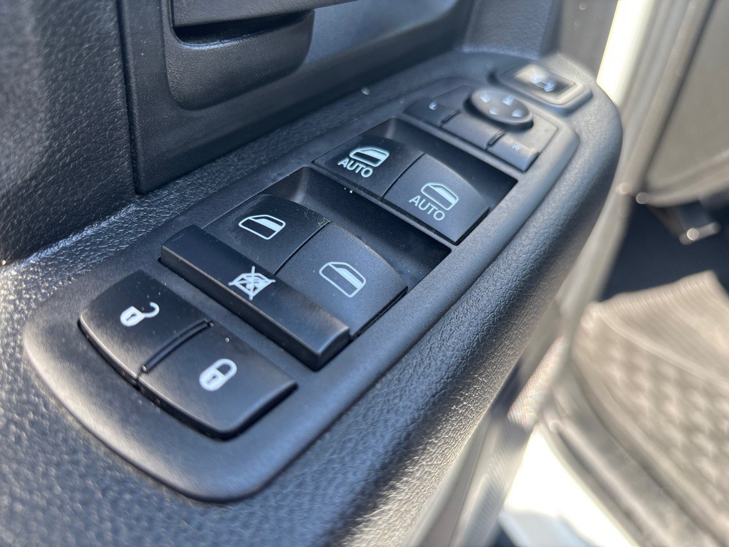 2024 RAM 5500 Image 17
