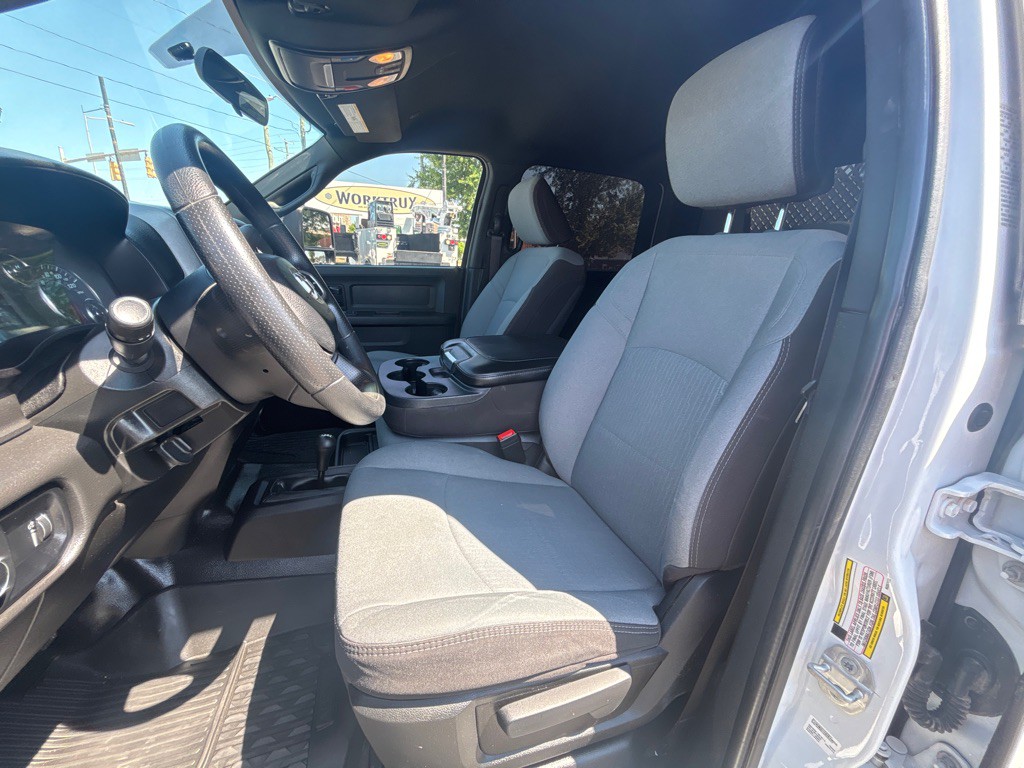 2024 RAM 5500 Image 25