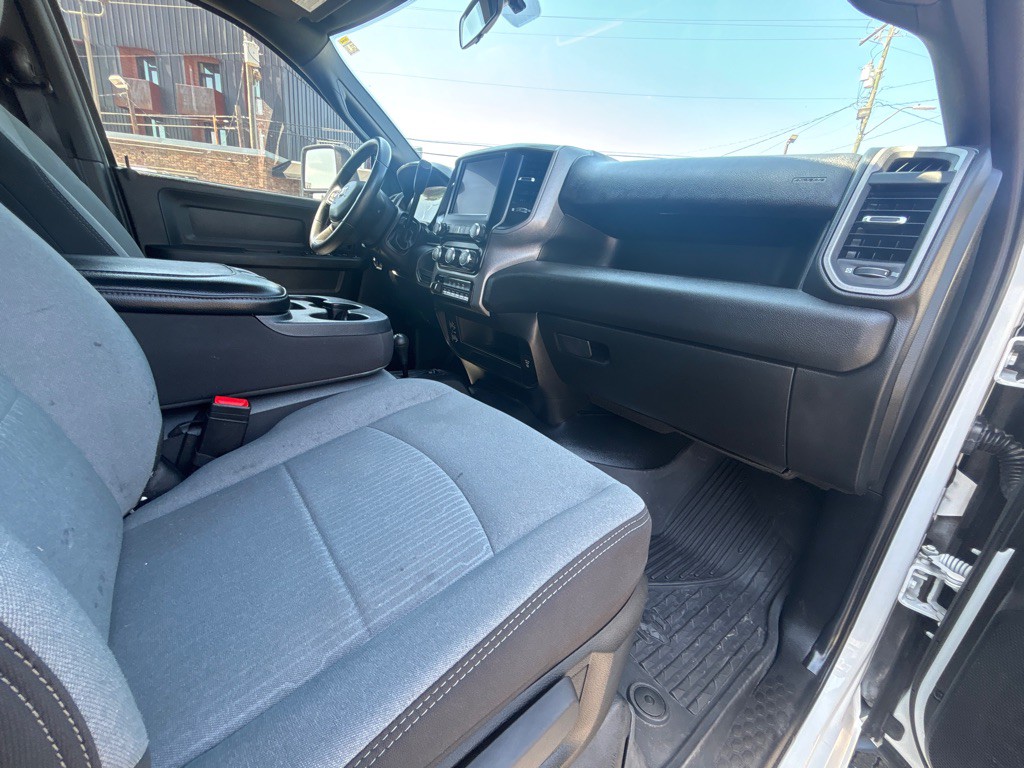 2024 RAM 5500 Image 27