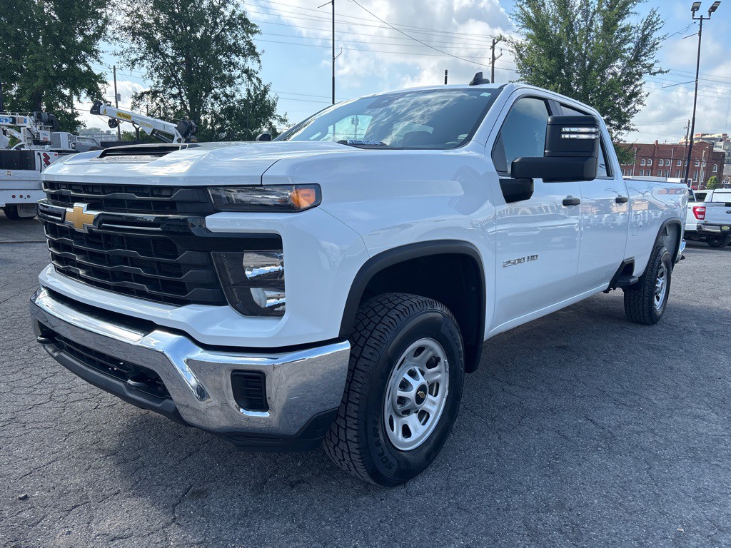 2024 Chevrolet Silverado 1500 Image 1