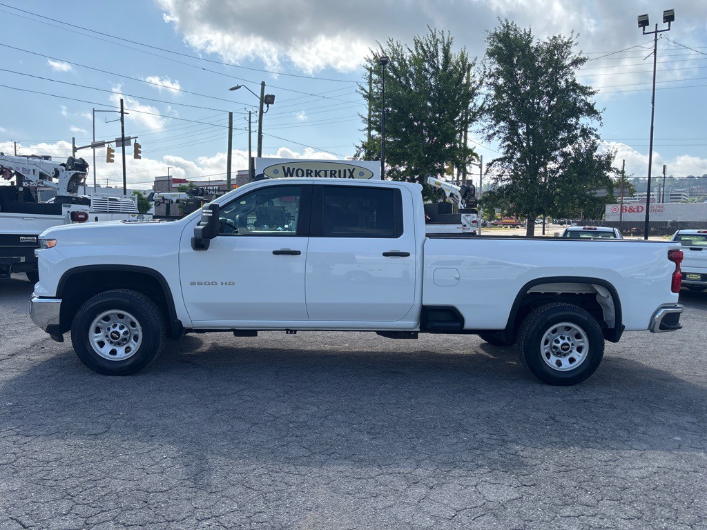 2024 Chevrolet Silverado 1500 Image 2