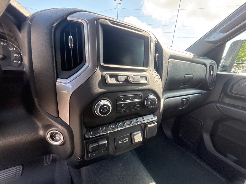 2024 Chevrolet Silverado 1500 Image 15