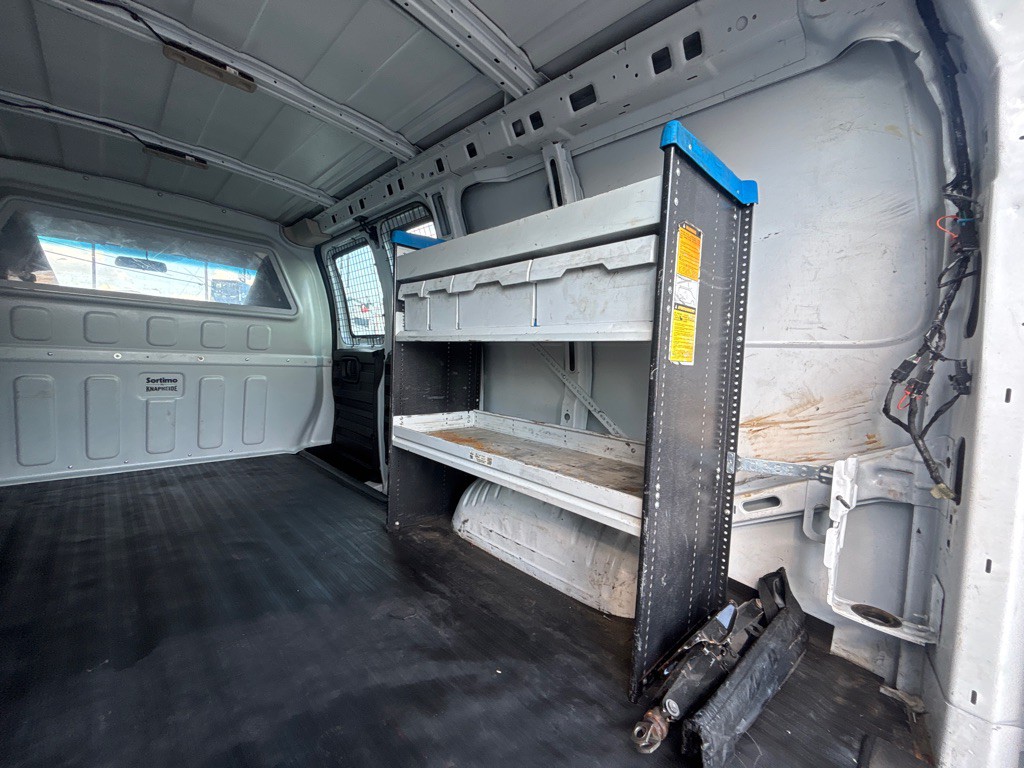 2017 Chevrolet Express Image 16