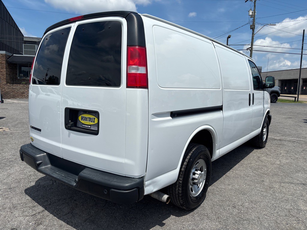 2020 Chevrolet Express Image 11