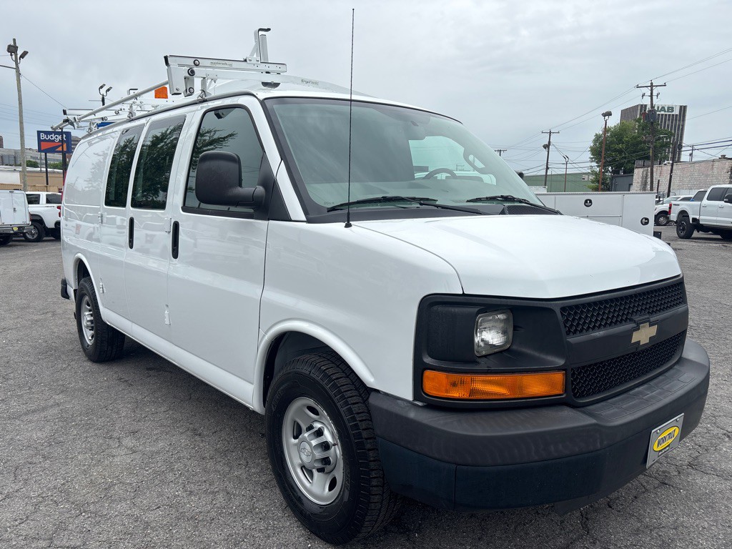 2016 Chevrolet Express Image 7