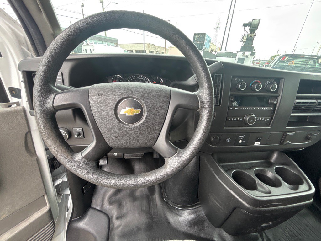 2016 Chevrolet Express Image 11