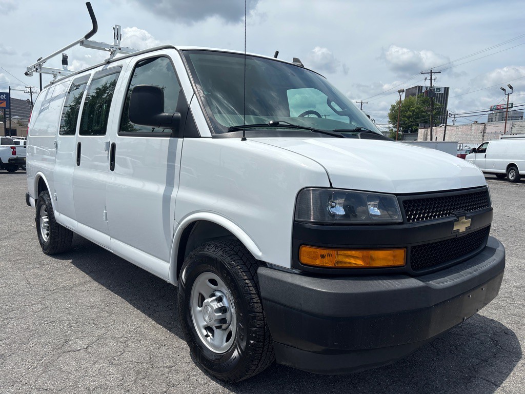 2019 Chevrolet Express Image 7