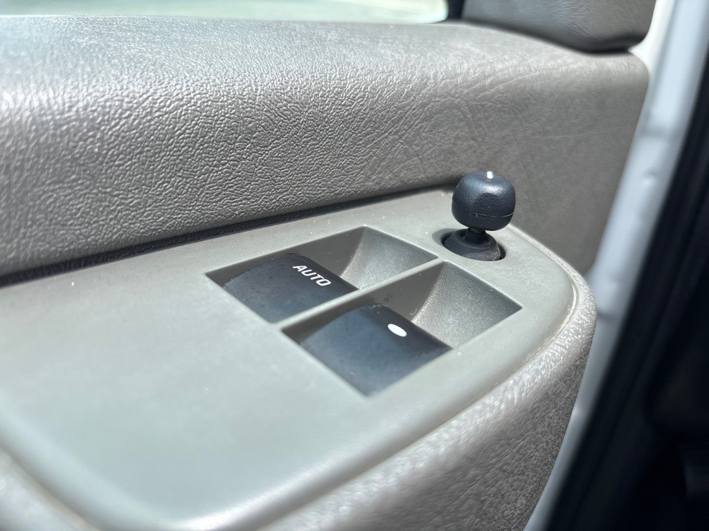 2019 Chevrolet Express Image 10