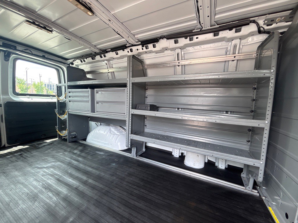 2019 Chevrolet Express Image 21