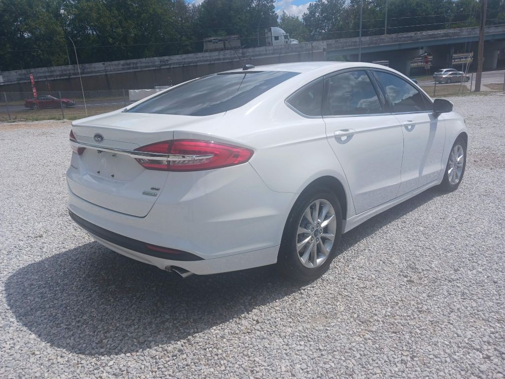 2017 Ford Fusion Image 3
