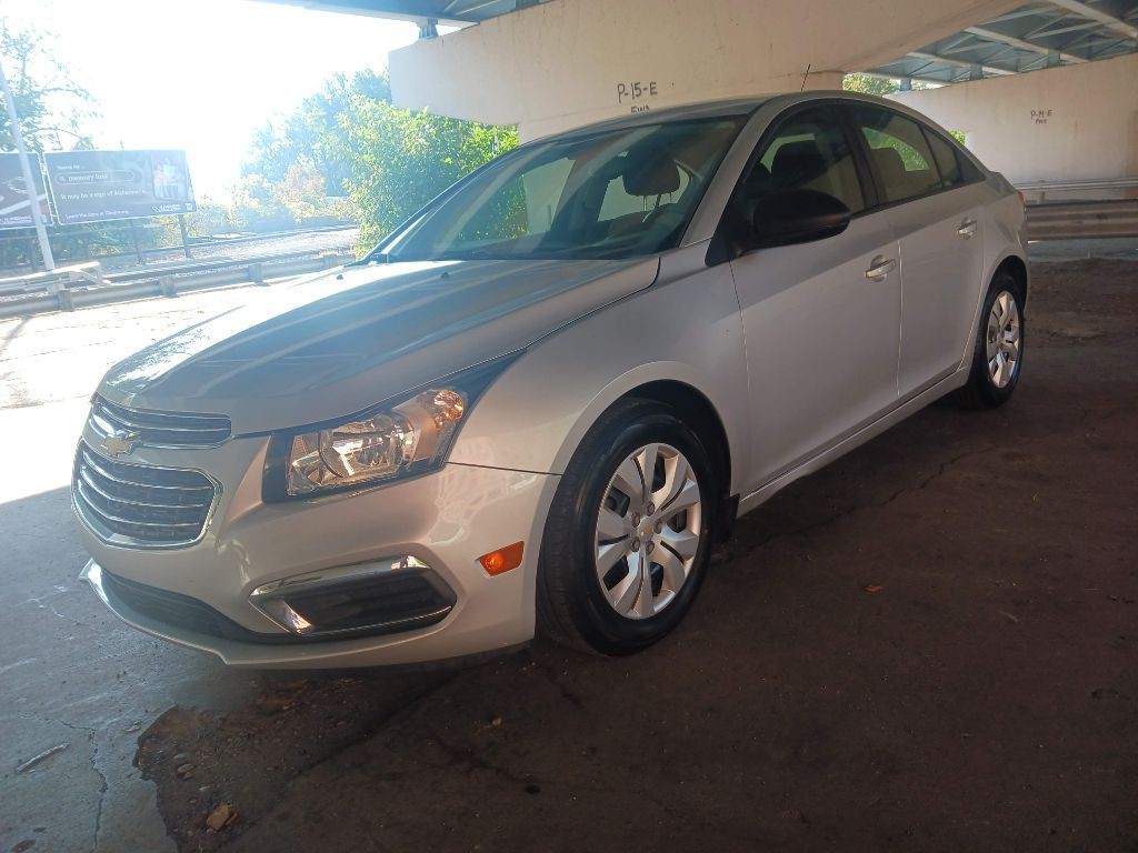 2015 Chevrolet Cruze Image 1
