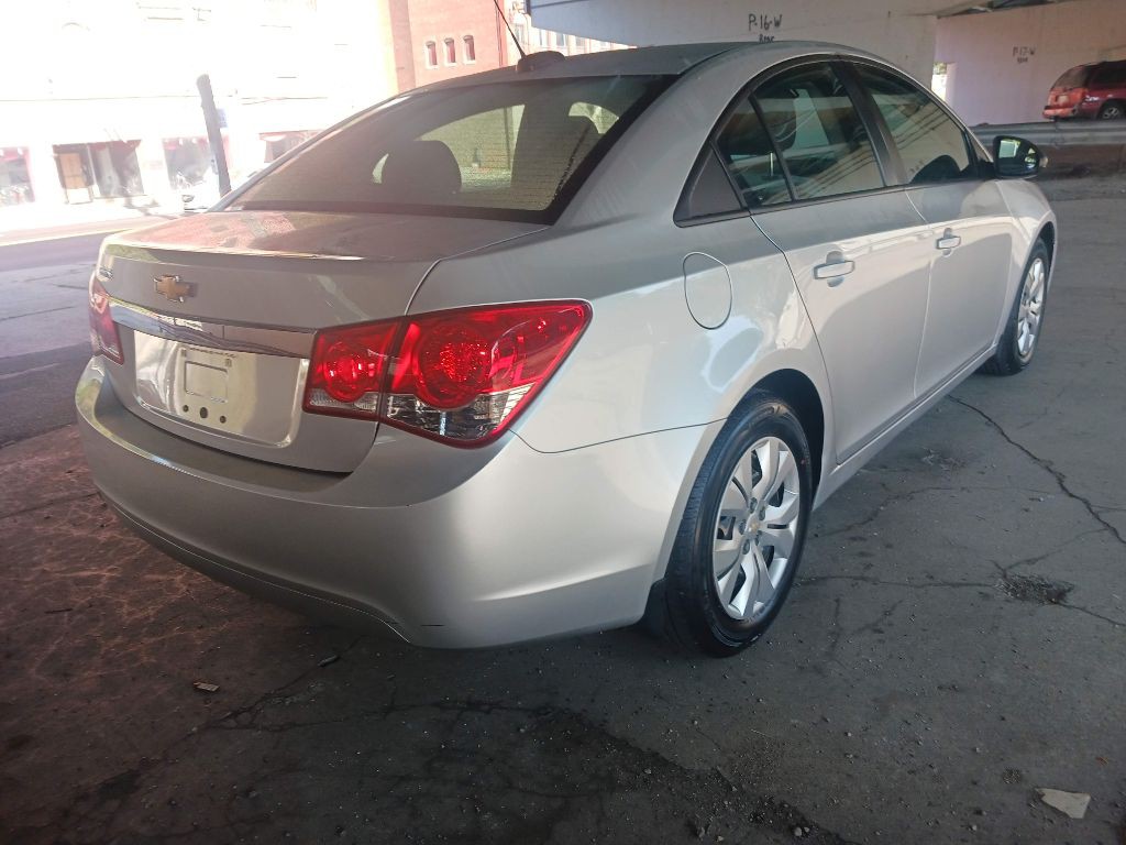 2015 Chevrolet Cruze Image 3