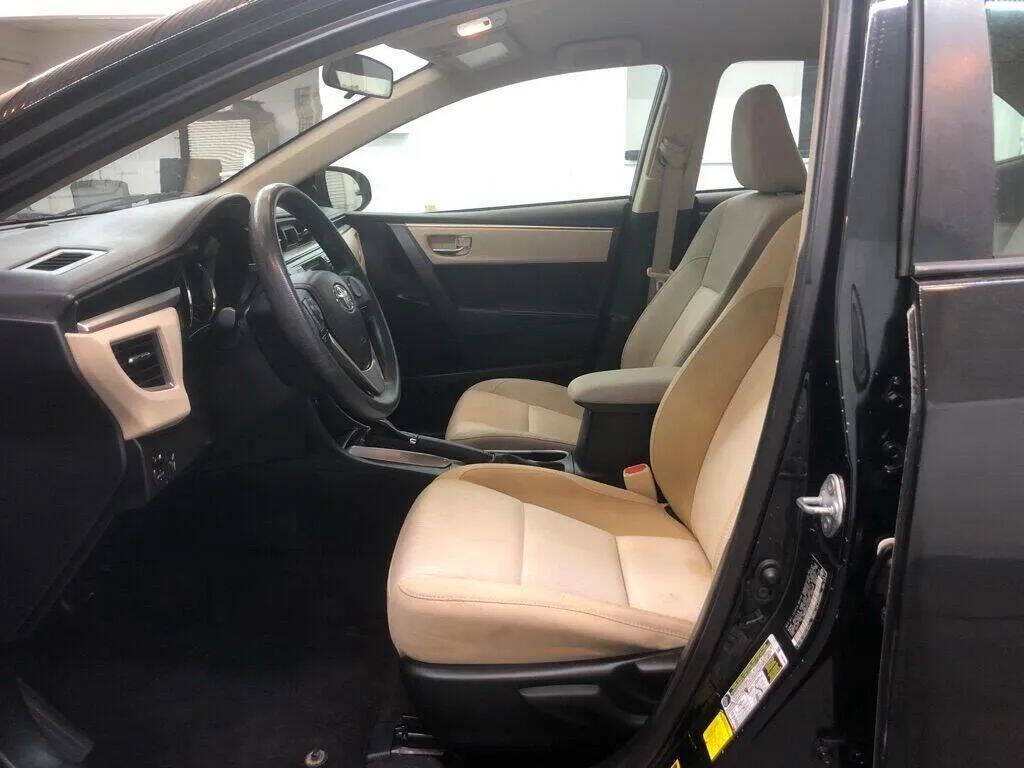 2014 Toyota Corolla Image 12