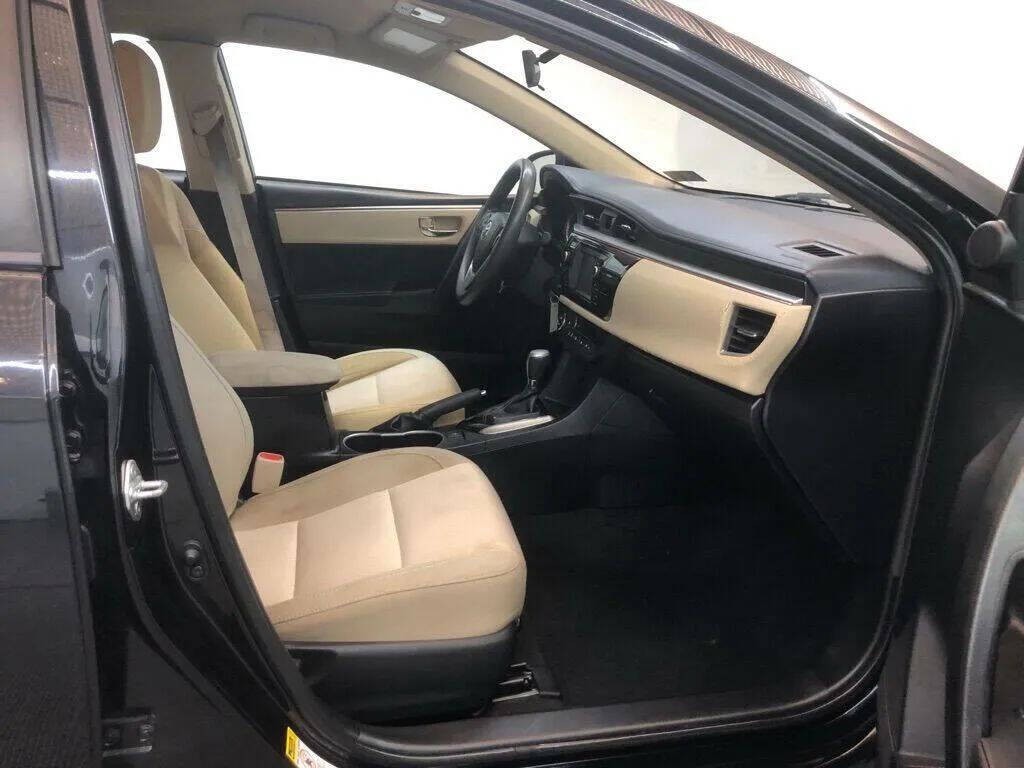 2014 Toyota Corolla Image 27