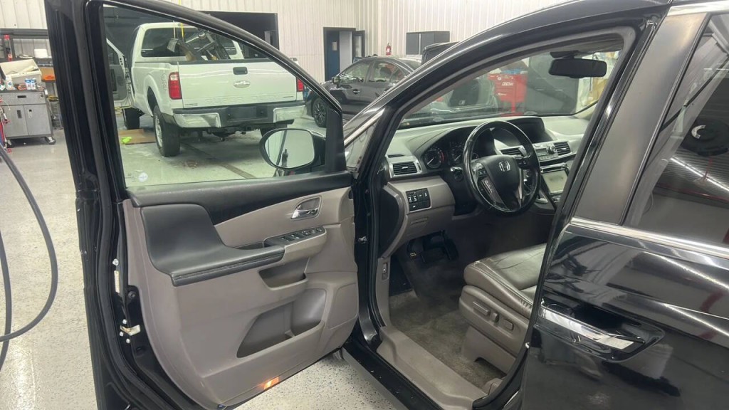 2014 Honda Odyssey Image 8