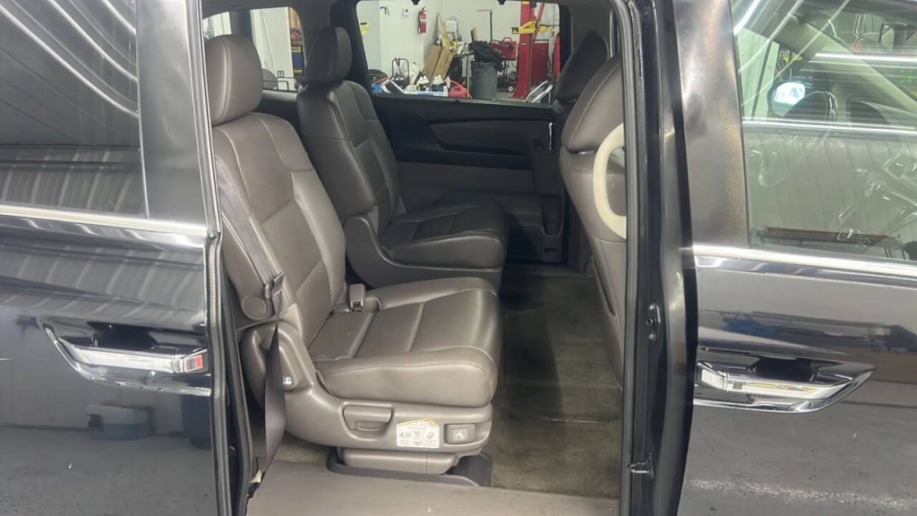 2014 Honda Odyssey Image 25