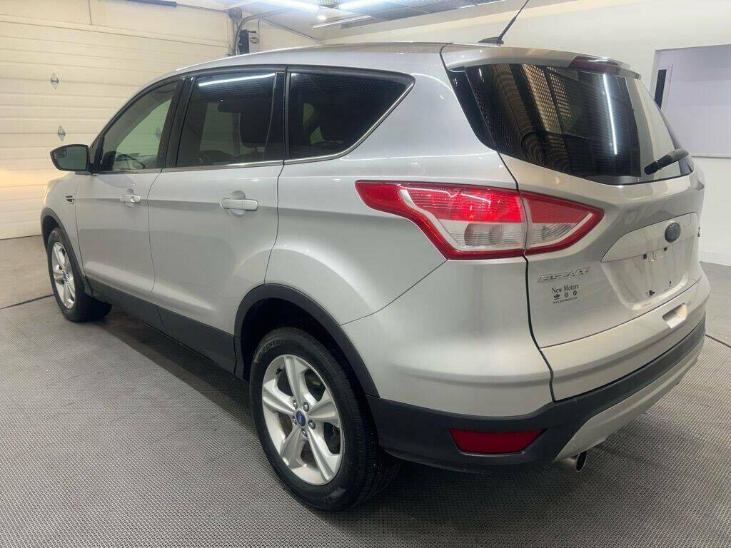 2013 Ford Escape Image 2