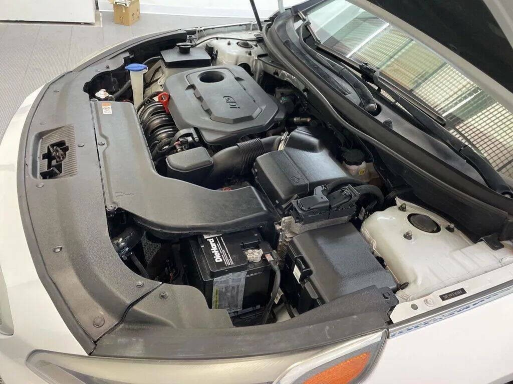 2015 Hyundai Sonata Image 8