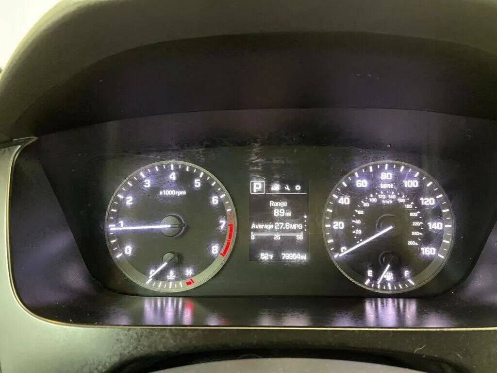 2015 Hyundai Sonata Image 17