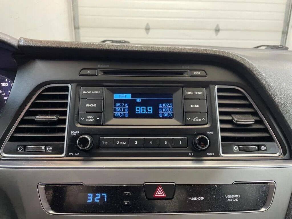 2015 Hyundai Sonata Image 18