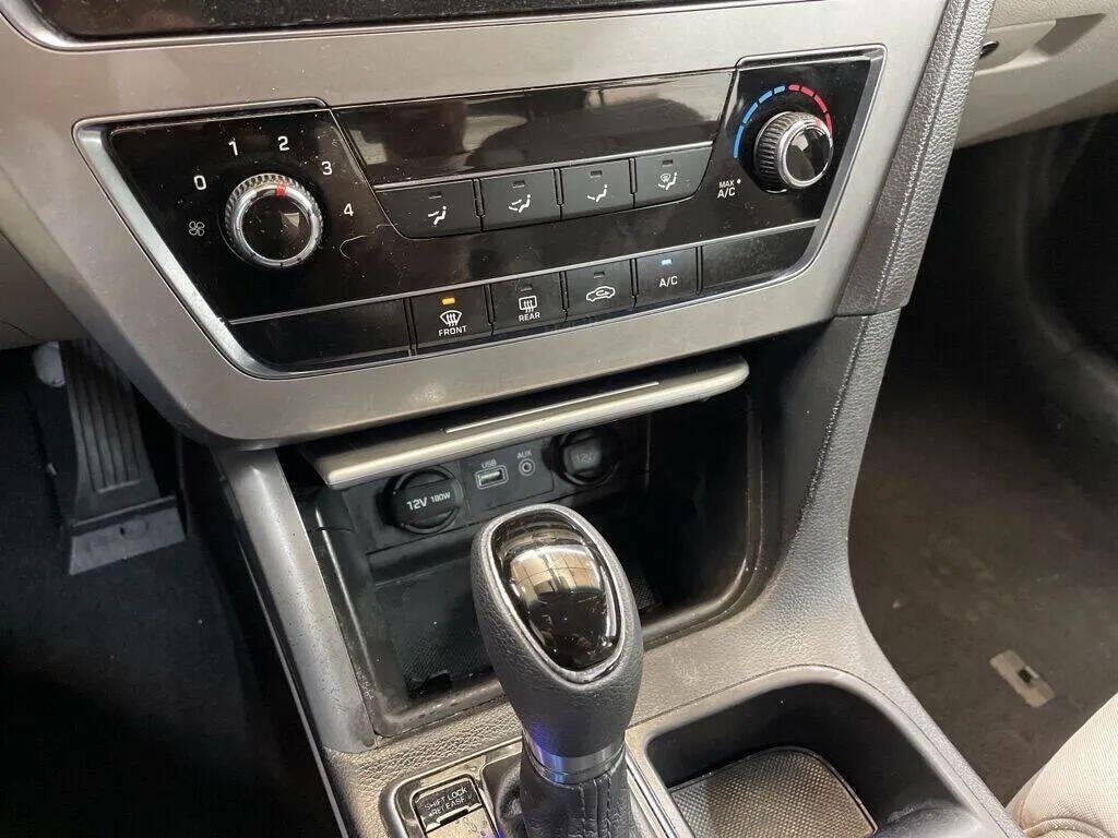 2015 Hyundai Sonata Image 19