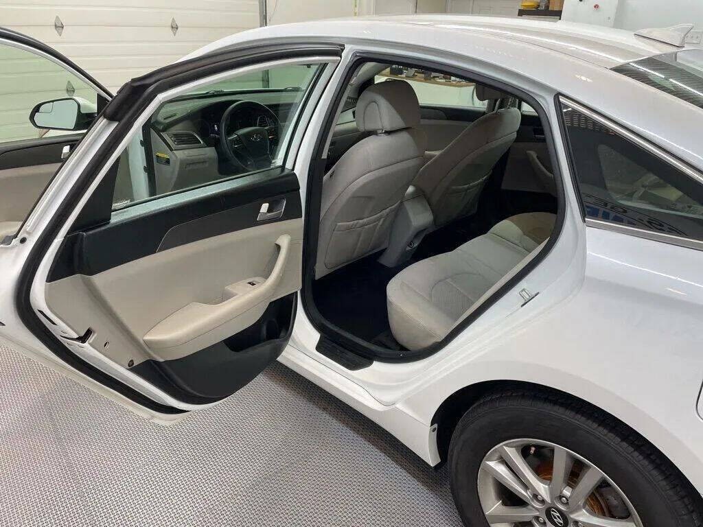 2015 Hyundai Sonata Image 23