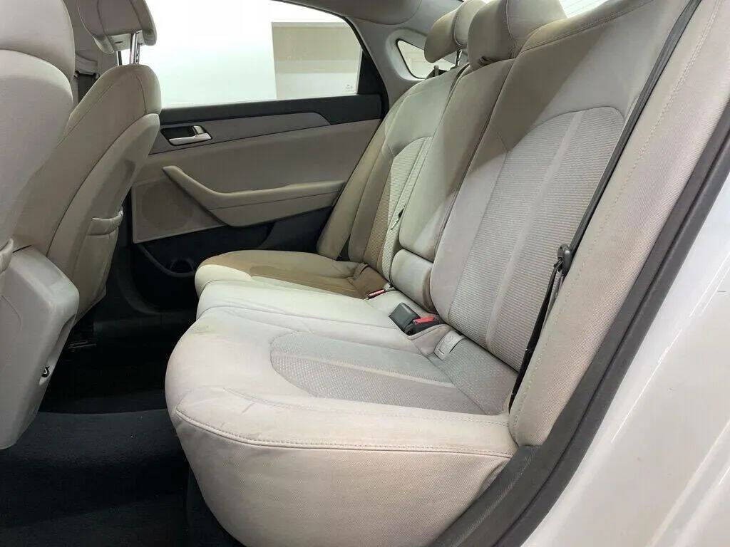 2015 Hyundai Sonata Image 24
