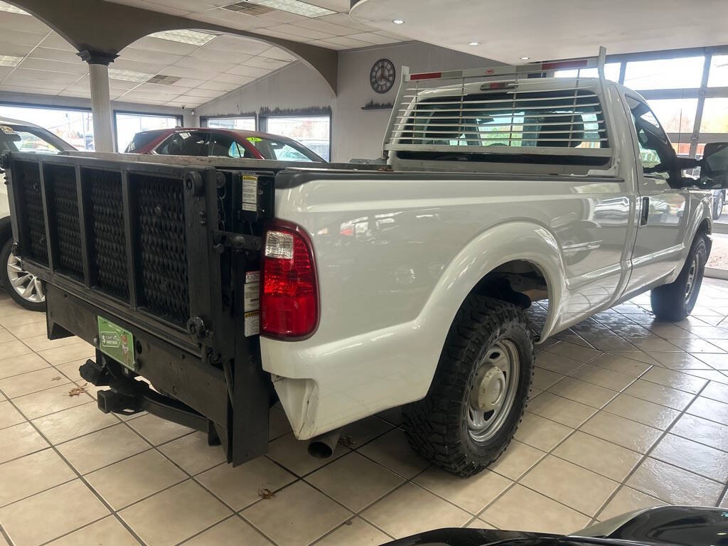 2015 Ford F-250 Image 4
