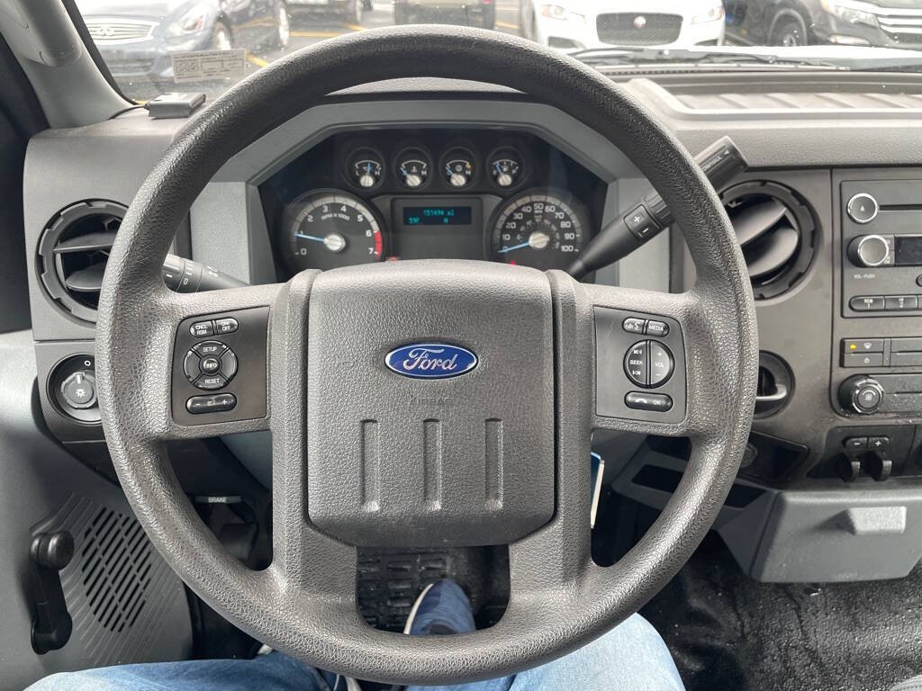 2015 Ford F-250 Image 12