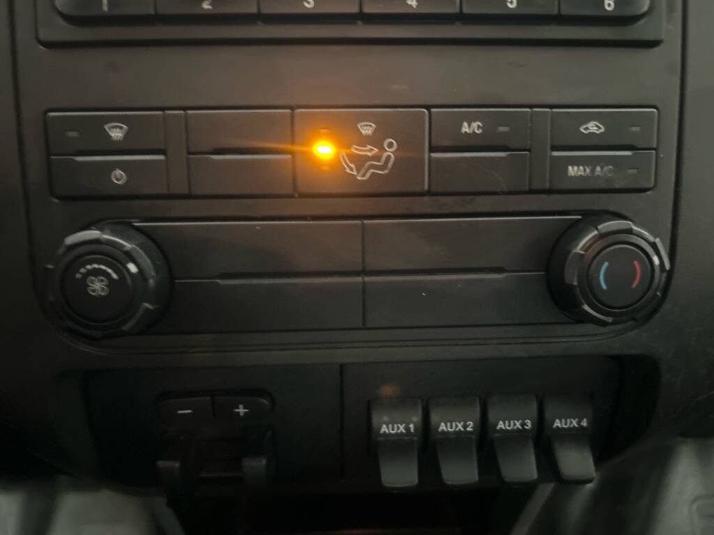 2015 Ford F-250 Image 15