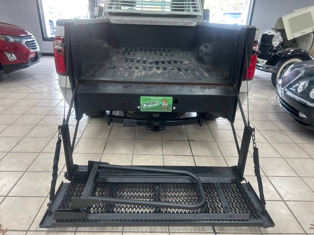 2015 Ford F-250 Image 24
