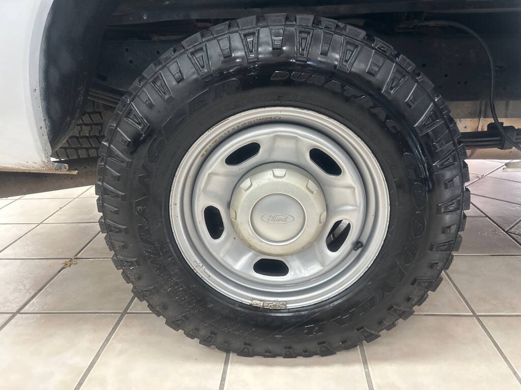 2015 Ford F-250 Image 28