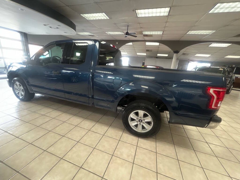 2017 Ford F-150 Image 2