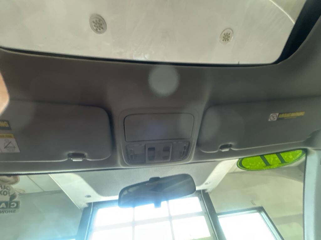 2011 Honda CR-V Image 17