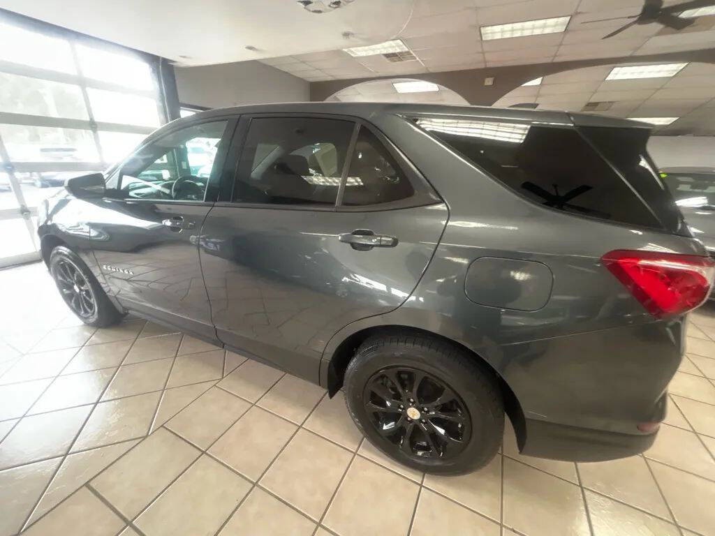 2019 Chevrolet Equinox Image 2