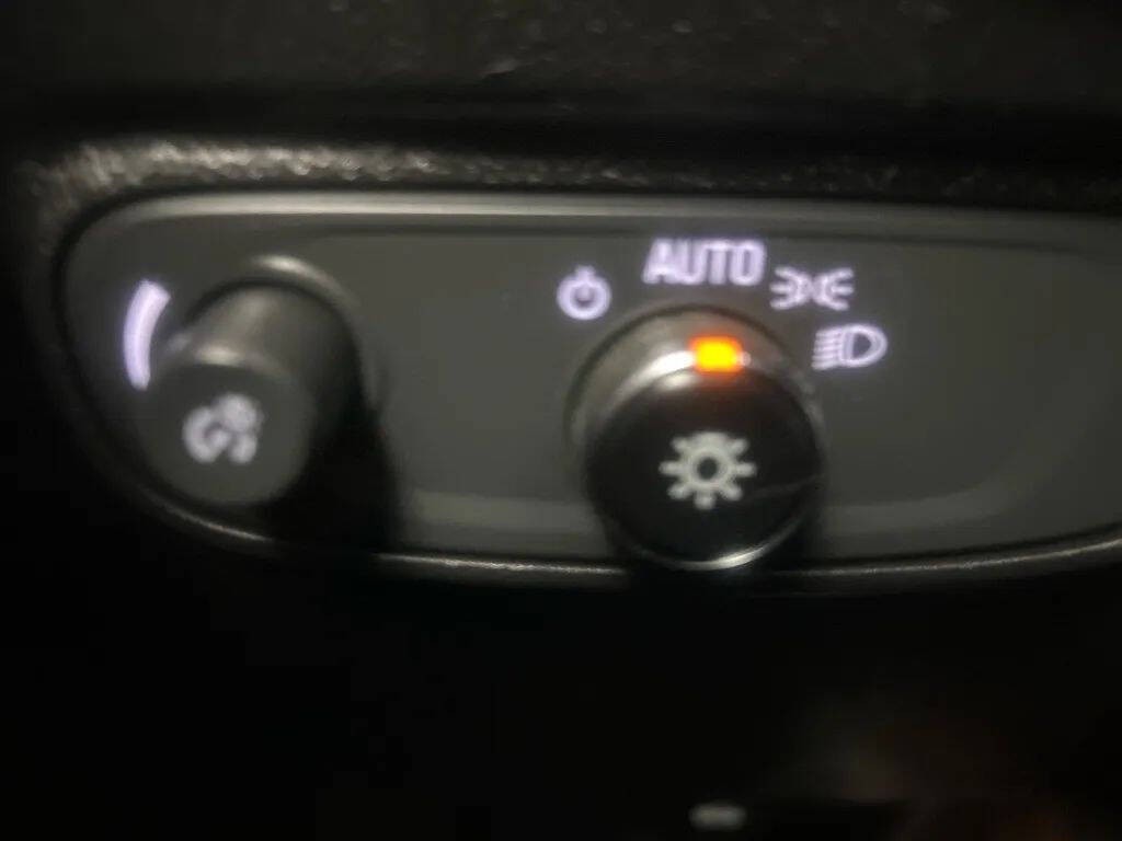 2019 Chevrolet Equinox Image 20