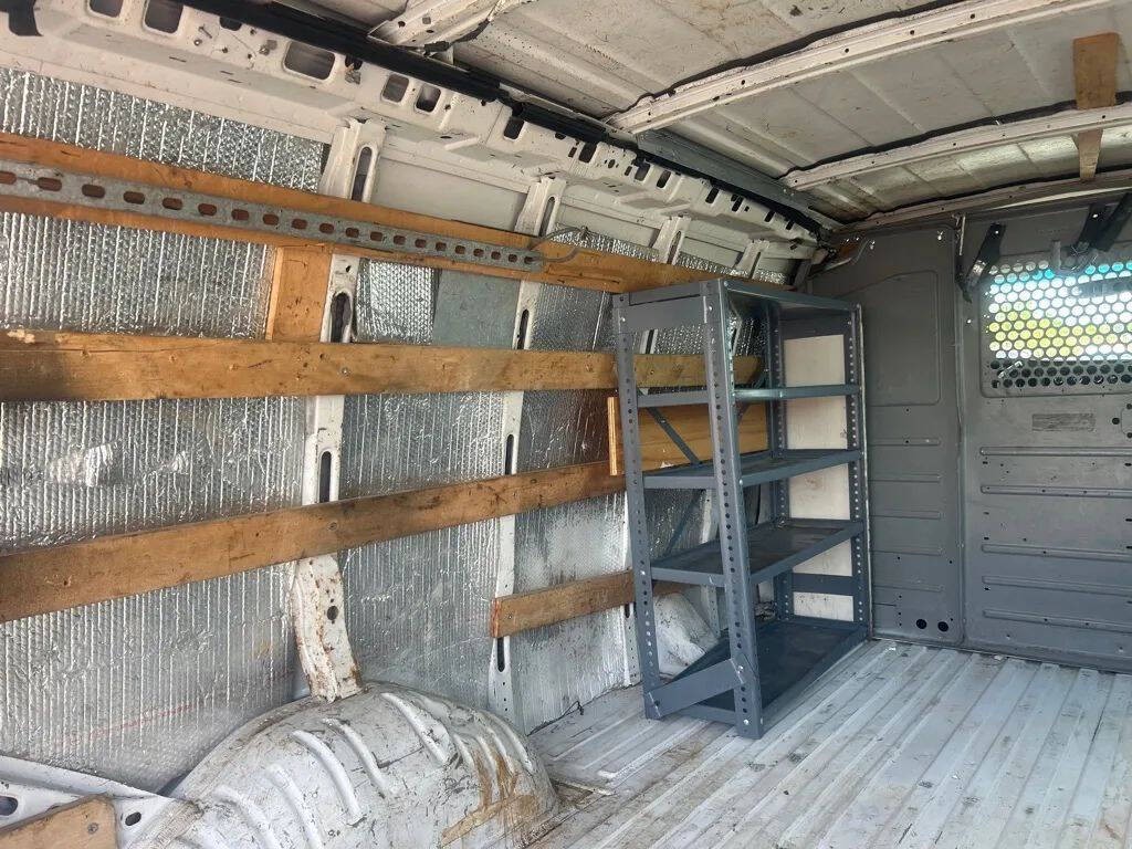 2014 GMC Savana Image 20