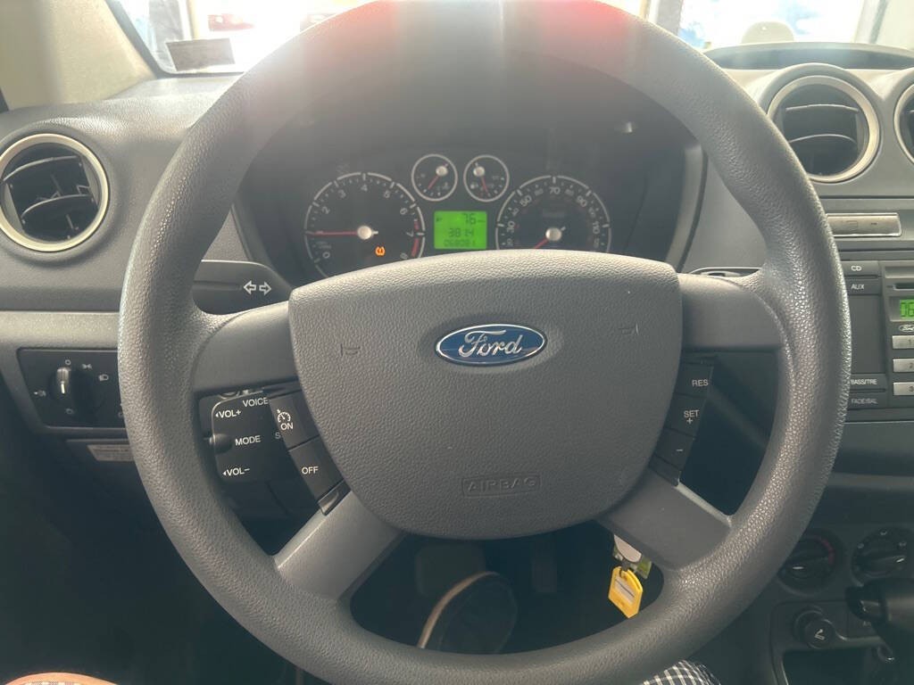 2010 Ford Transit Connect Image 11
