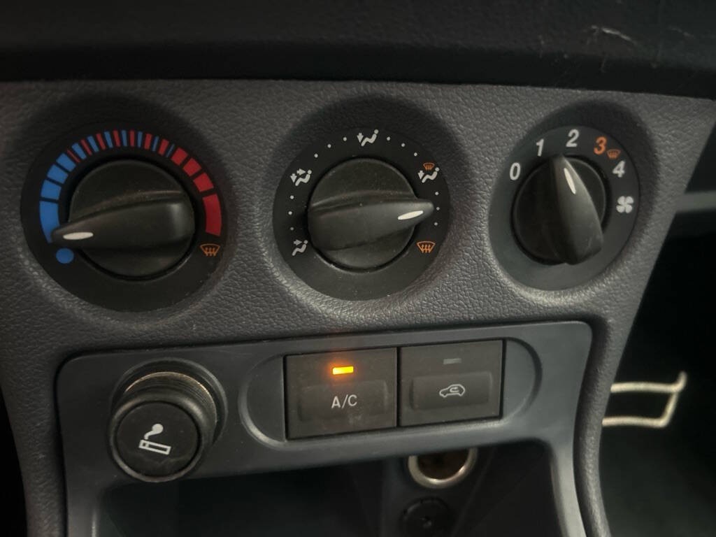 2010 Ford Transit Connect Image 14