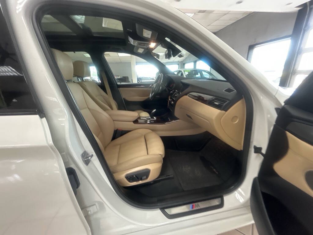 2017 BMW X3 Image 27
