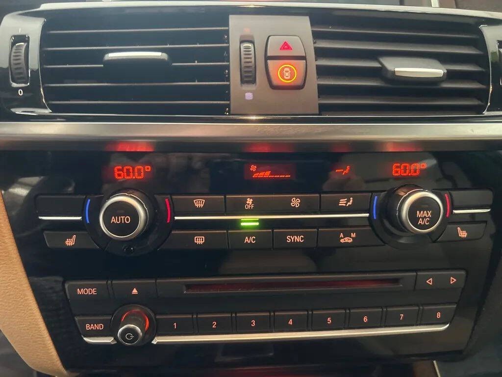 2017 BMW X3 Image 17