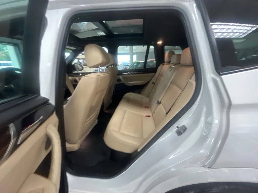 2017 BMW X3 Image 21