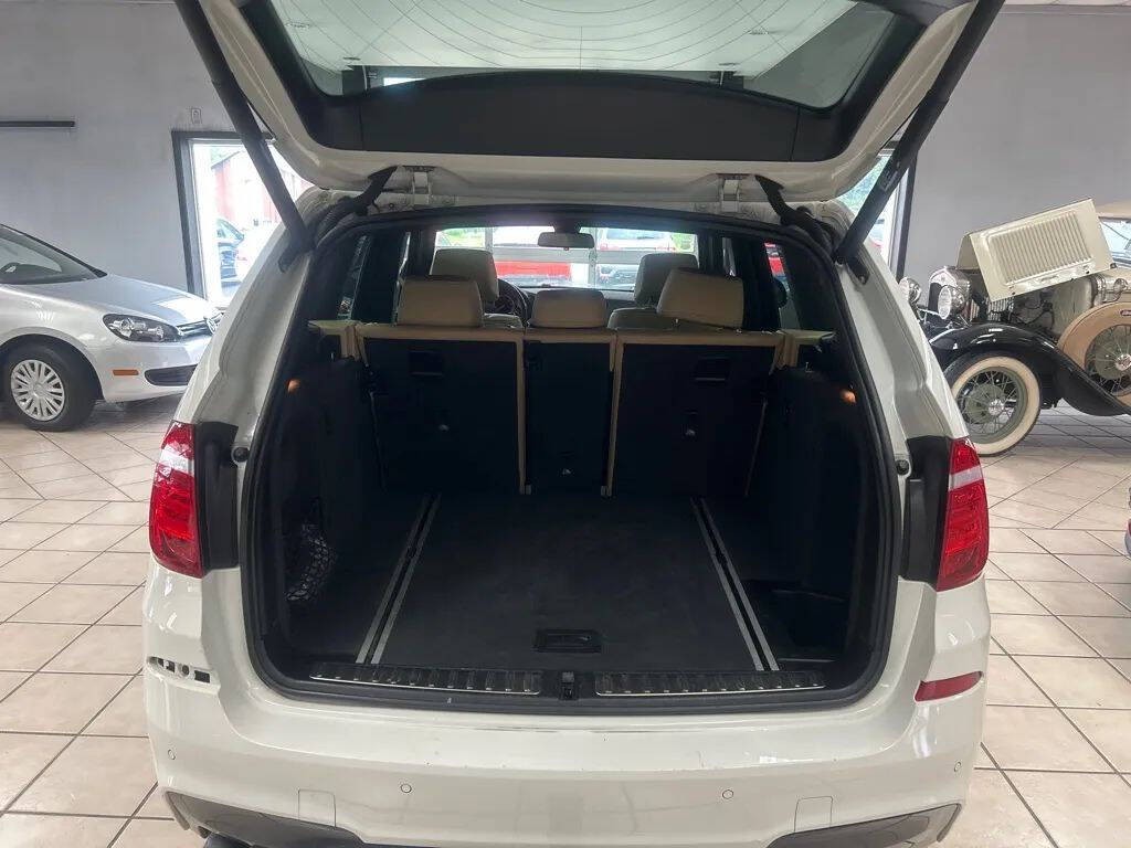 2017 BMW X3 Image 22