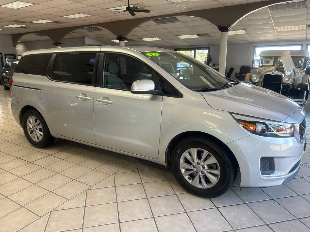 2015 Kia Sedona Image 5