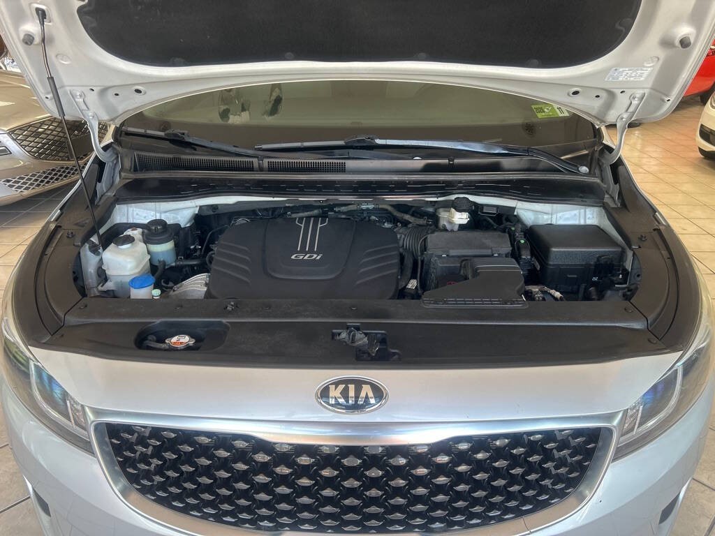 2015 Kia Sedona Image 7